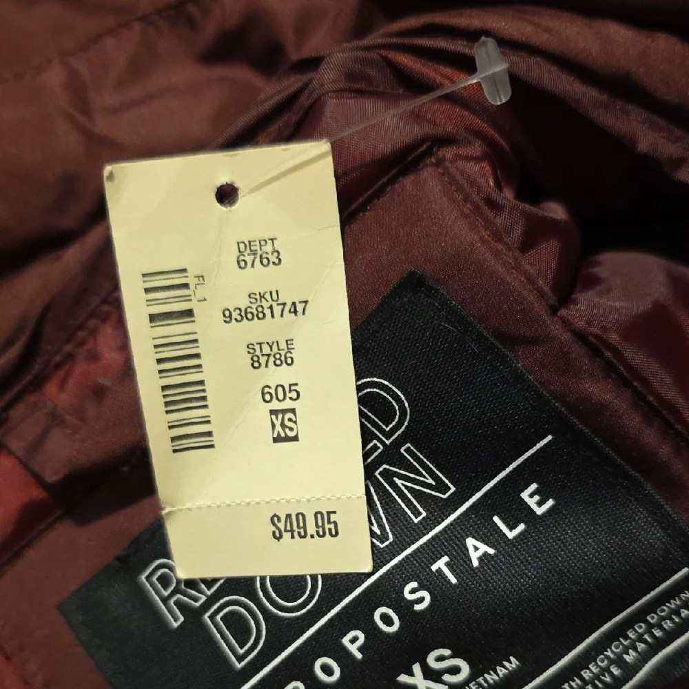 Aeropostale Men's Maroon Quilted Vest - Picture 8 of 11